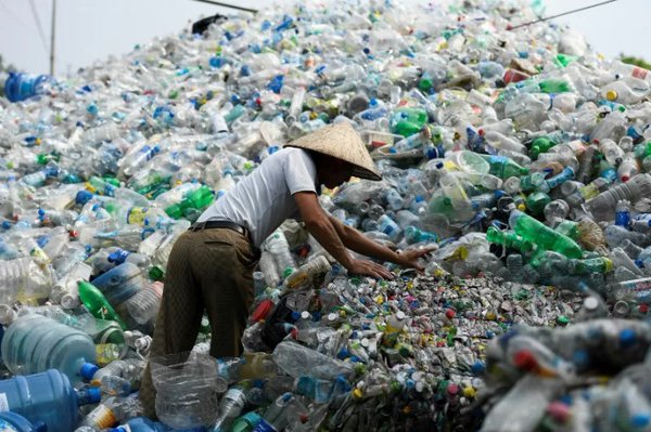 Each Vietnamese person consumes an average of 41 kg of plastic a year