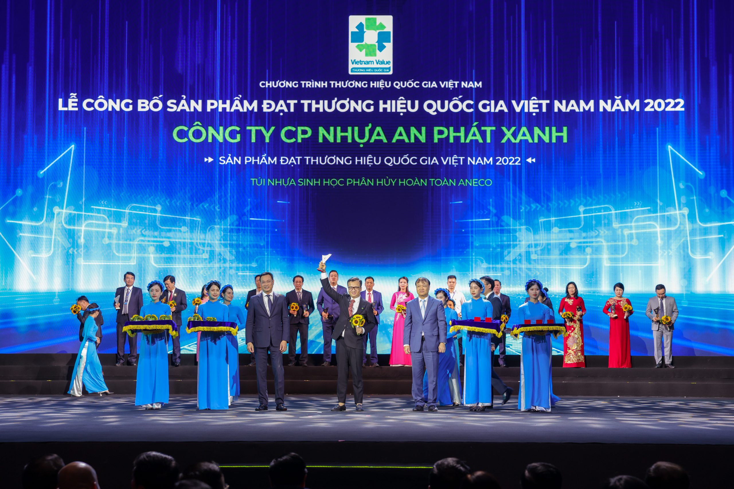 Compostable products honored as Vietnam's National Brand for the first time